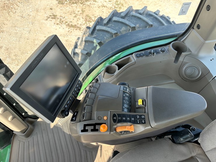 2023-john-deere-8r-250-image-60