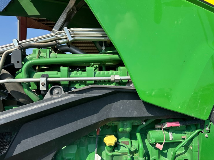 2022-john-deere-8r-280-image-45
