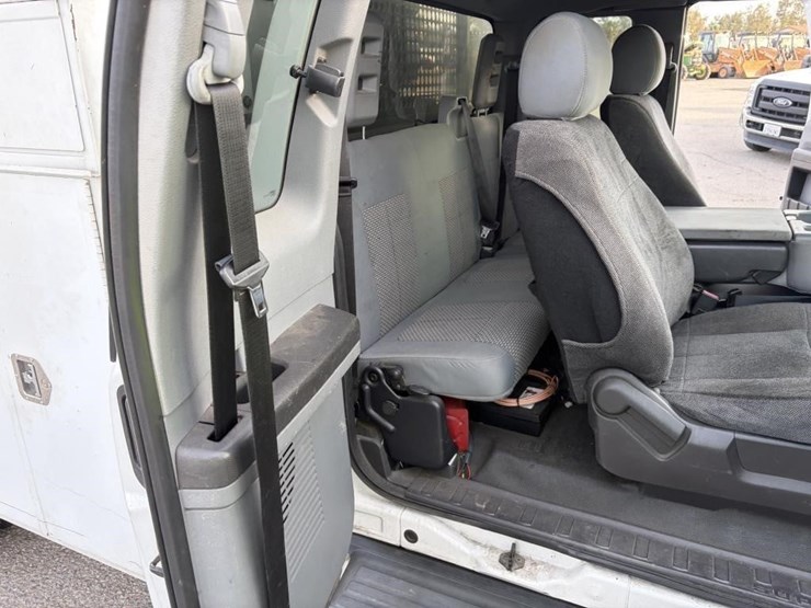 2012-ford-f450-xlt-image-12