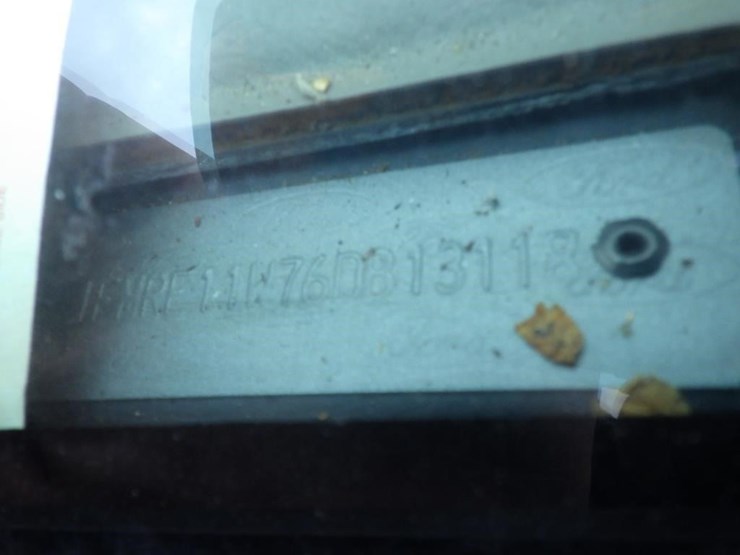 2006-ford-cargo-image-14