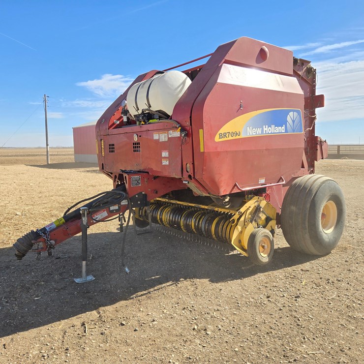 2010 NEW HOLLAND BR7090
