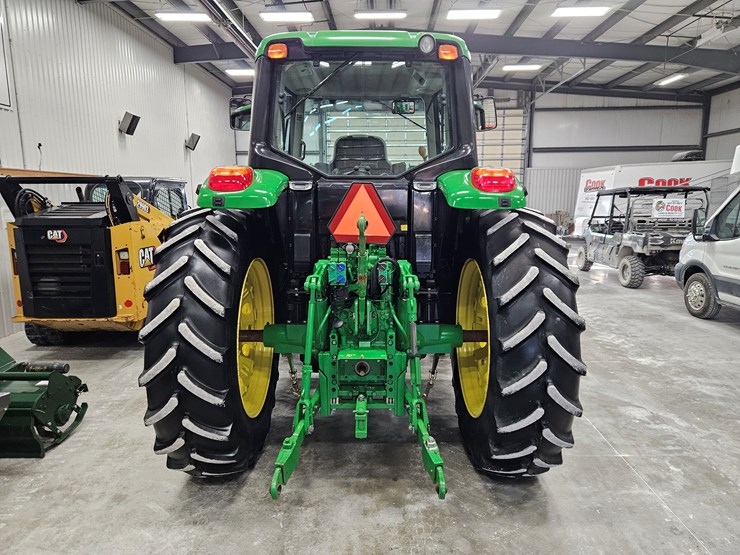 2020-john-deere-6145m-image-10