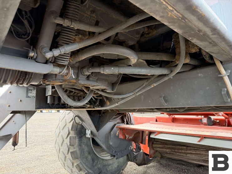 massey-ferguson-9635-image-43