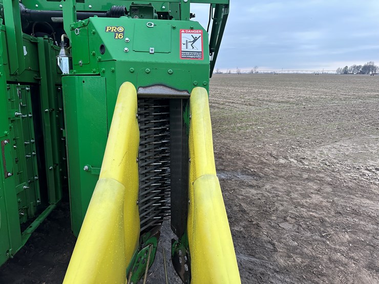 2021-john-deere-cp690-image-50