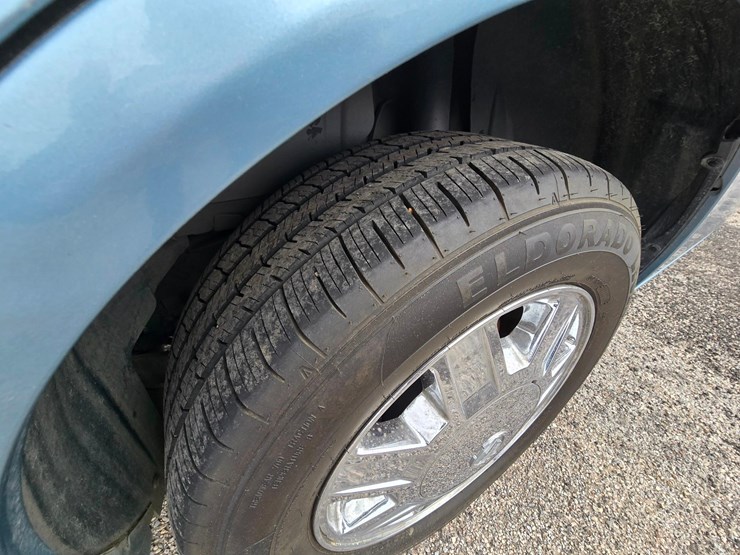 2006-cadillac-gm-superior-coach-6-door-limousine---only-21,567-miles-image-58