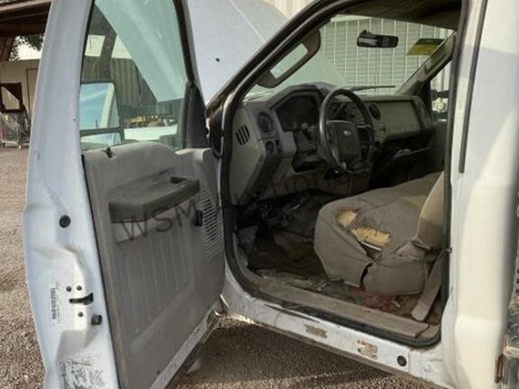 2008-ford-f450-image-22