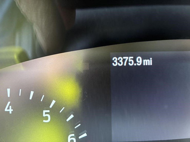 2023-ford-explorer-image-16