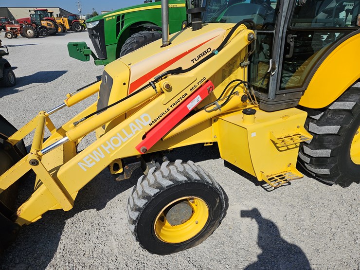 2005-new-holland-lb75b-image-6