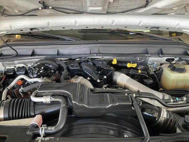 2016-ford-f550-image-12