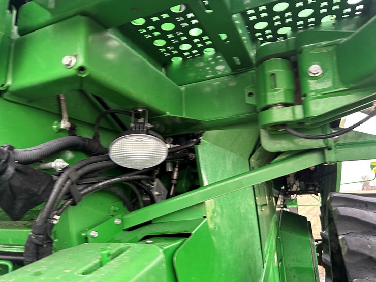 2020-john-deere-s780-image-75