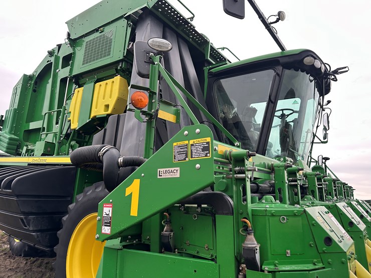 2021-john-deere-cp690-image-75