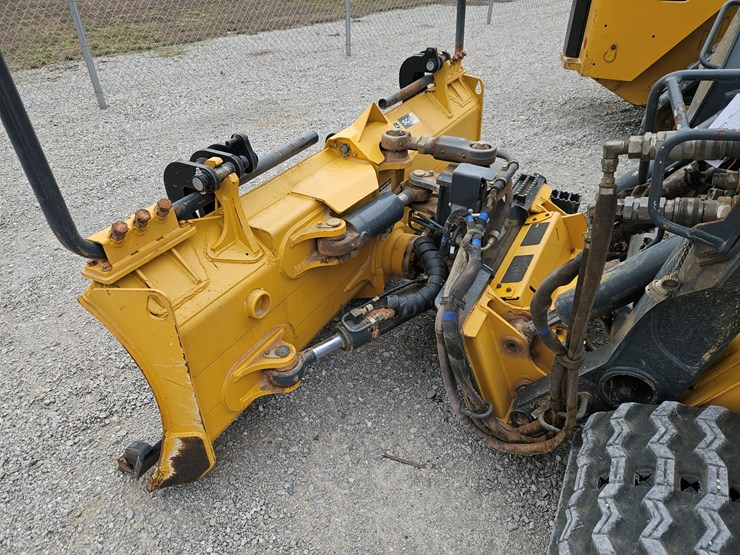 2022-deere-333g-image-28