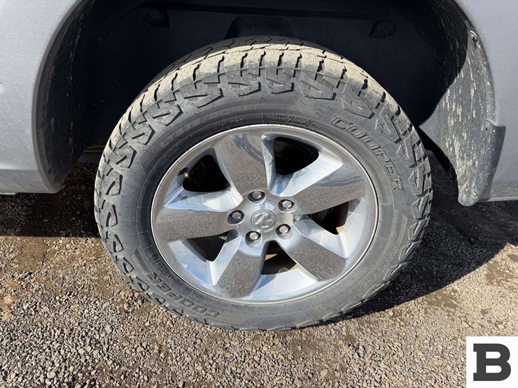 2019-dodge-1500-image-15