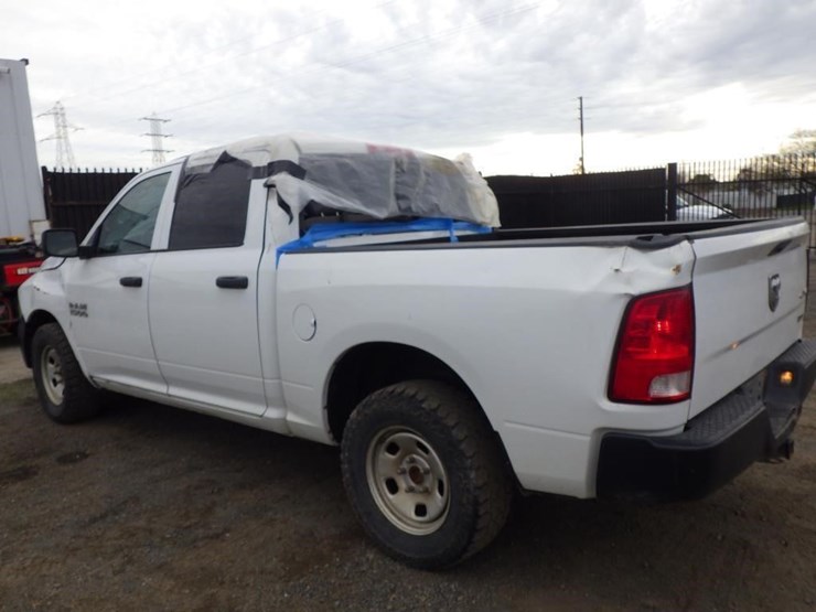 2013-dodge-1500-image-4