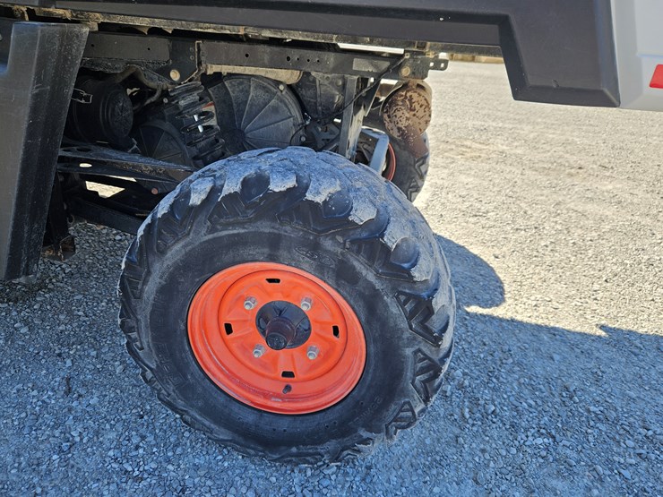 2018-bobcat-3400xl-image-11