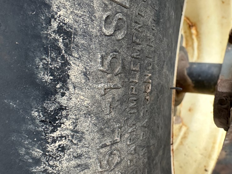 #38848-•-yetter-76"-twin-row-knife-applicator-image-5