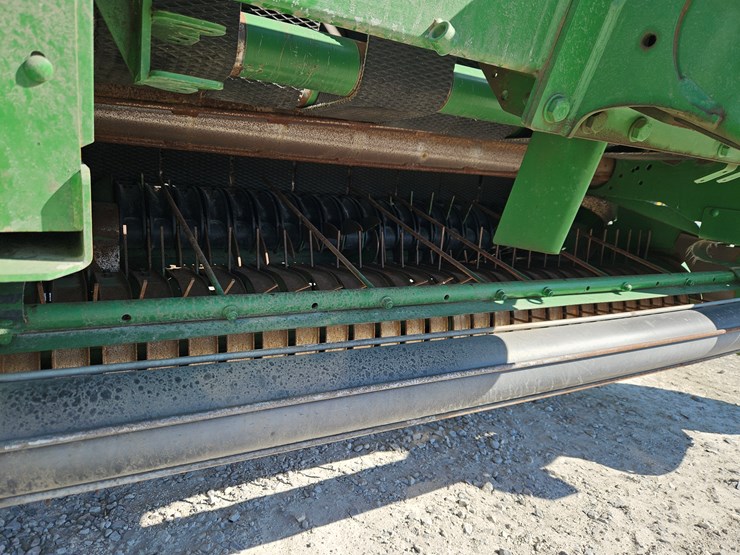 2022-john-deere-560r-image-13