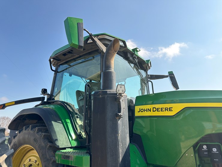 2023-john-deere-8r-250-image-40
