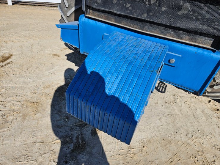 new-holland-9682-image-10