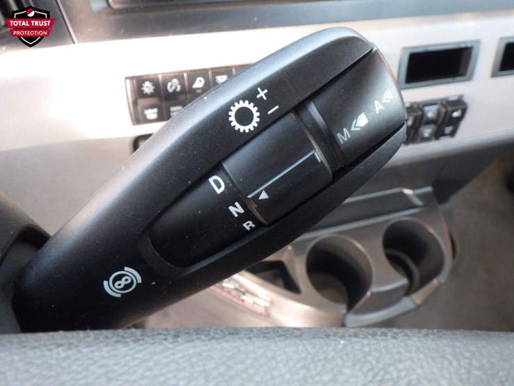 2022-freightliner-cascadia-116-image-16