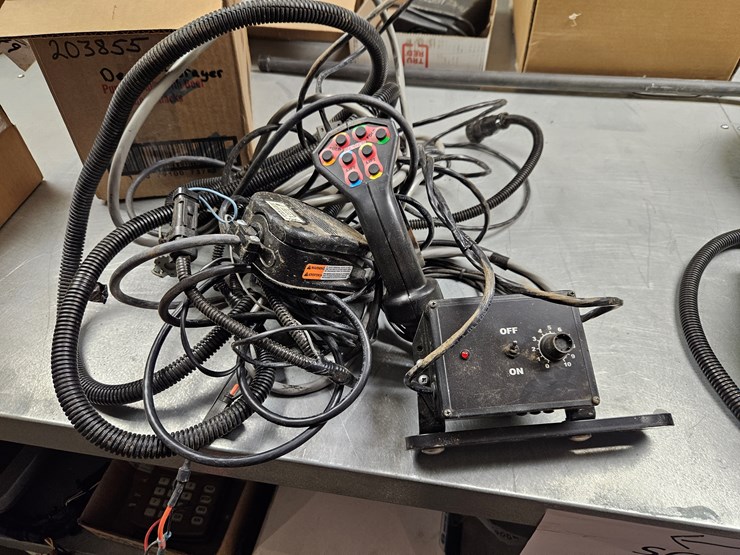 2010-demco-1250-image-15