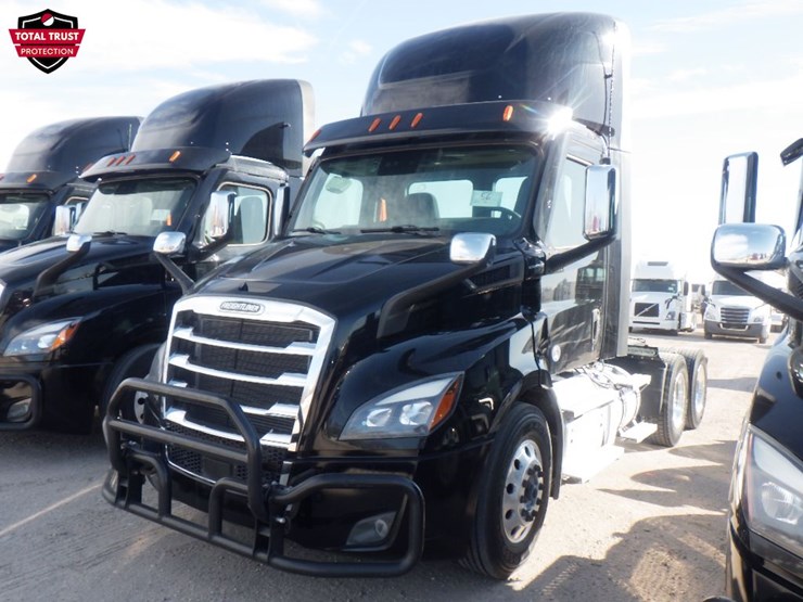 2022-freightliner-cascadia-116-image-1