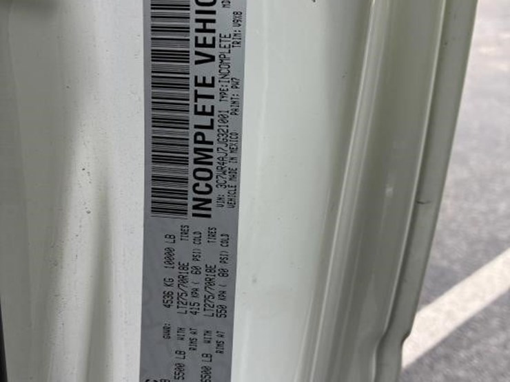 2018-dodge-2500-image-16