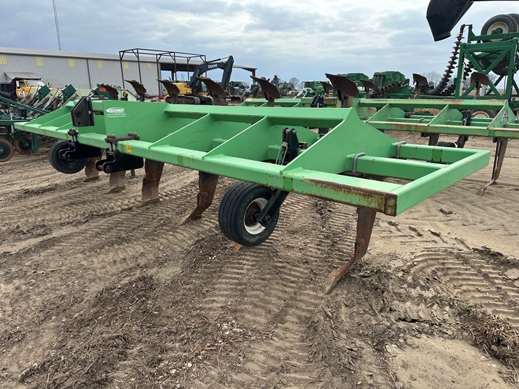 #38838-•-bigham-brothers-6-row-ripper-image-1