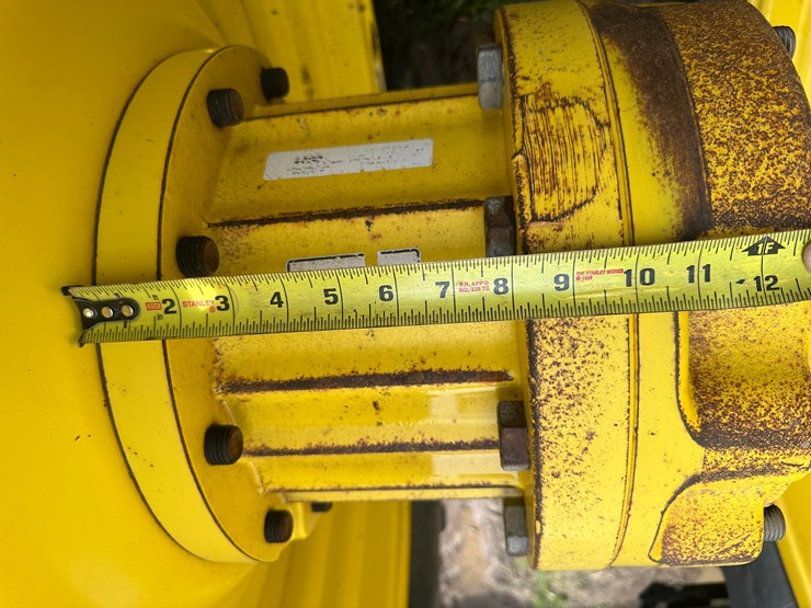 2019-john-deere-8295r-image-14