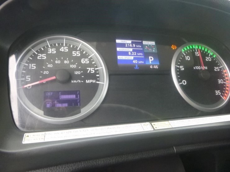 2013-hino-268-image-24