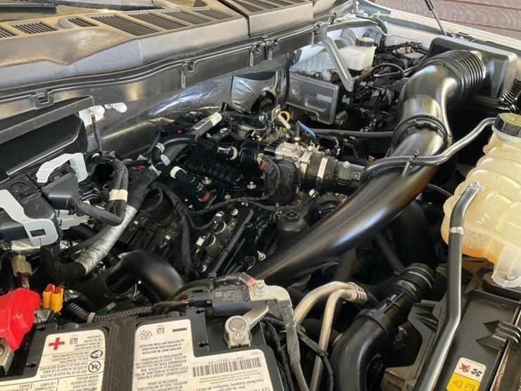 2023-ford-f150-image-13