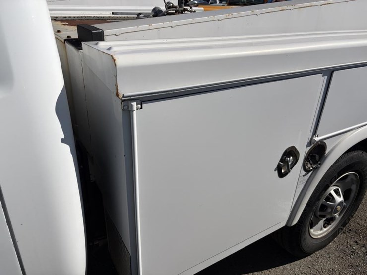 2011-chevrolet-2500-image-18