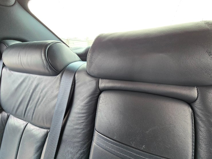 2006-cadillac-gm-superior-coach-6-door-limousine---only-21,567-miles-image-44