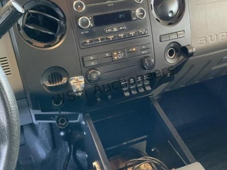 2016-ford-f350-image-21