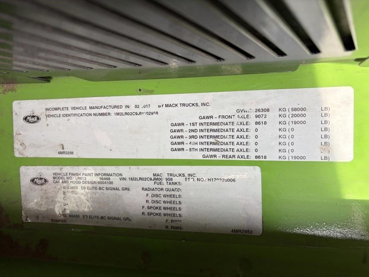 2018-mack-lr613-image-23