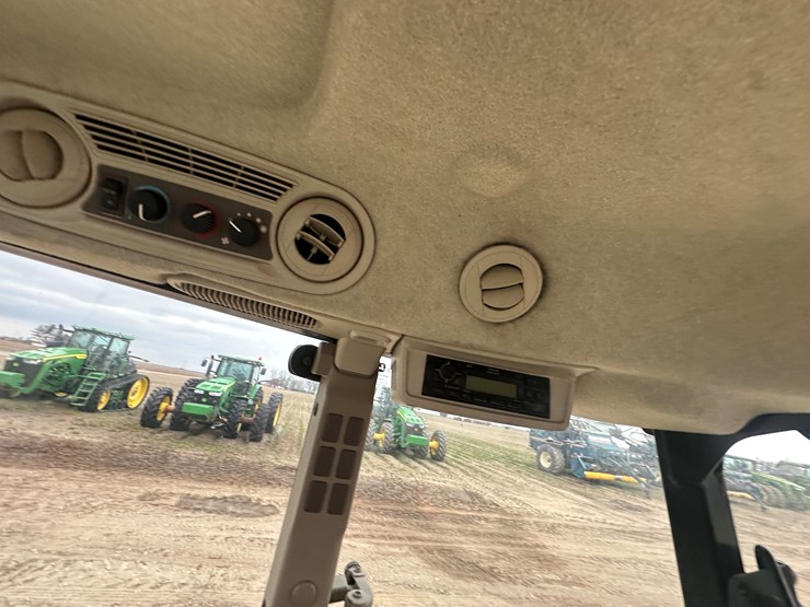 2014-john-deere-5075m-image-68
