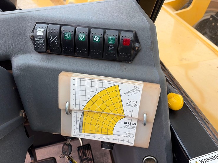 gehl-dl12-image-19