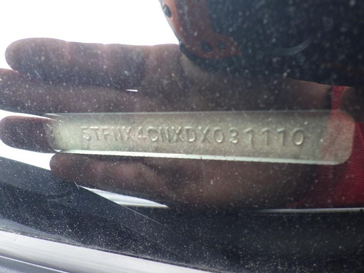 2013-toyota-tacoma-image-13