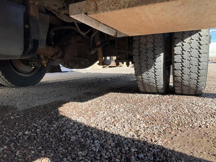 2015-ford-f550-image-29