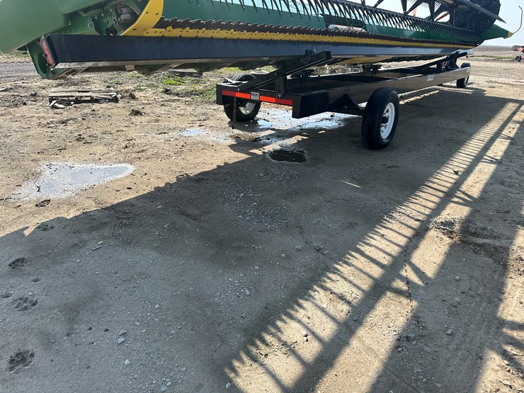 #38801-•-duo-lift-37'-header-trailer-image-3