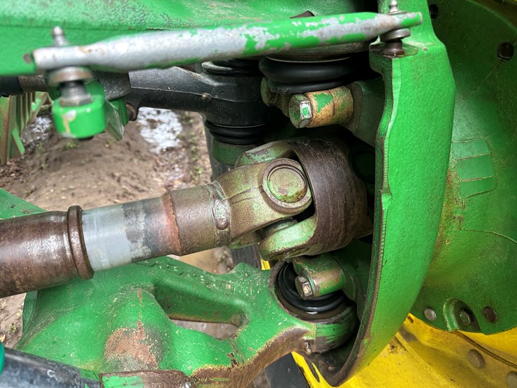 2012-john-deere-8335r-image-18