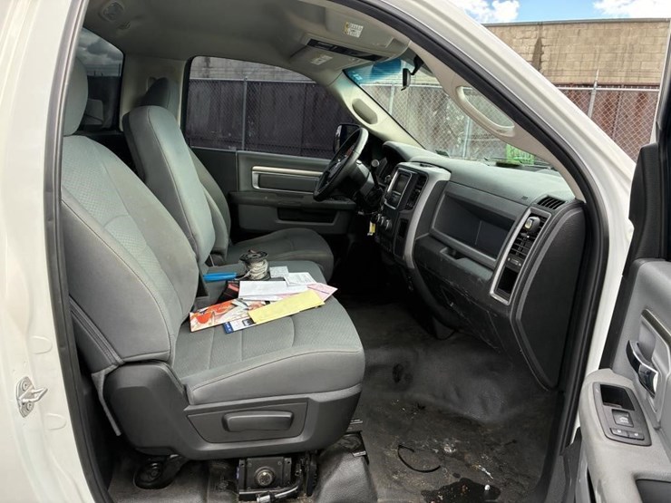 2018-dodge-2500-image-9