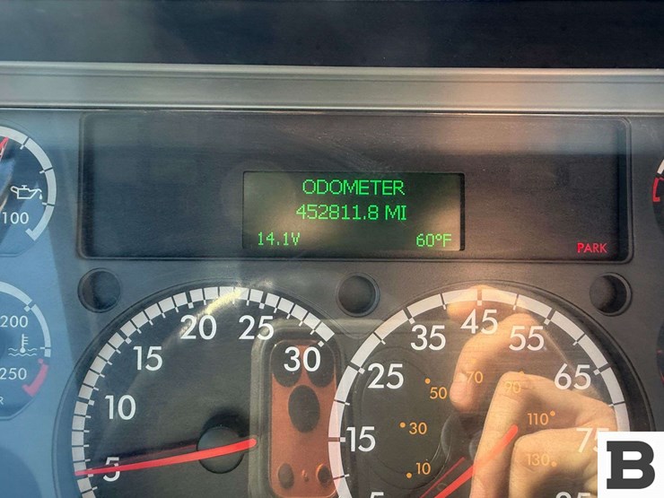 2017-freightliner-cascadia-125-image-66