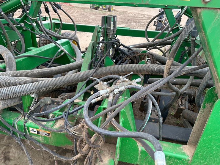 john-deere-1890-image-51