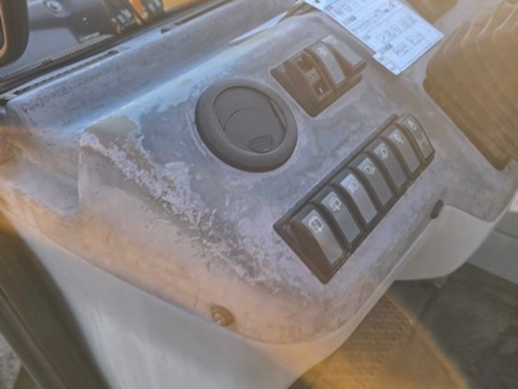 2009-caterpillar-th406-image-16