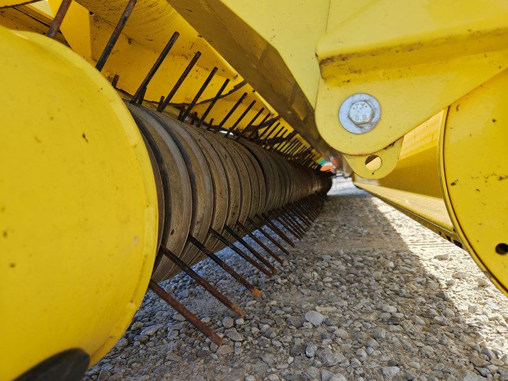 2019-john-deere-659-image-3