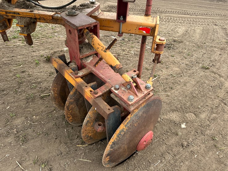 #40115-•-w&m-manufacturing-825-levee-plow-w/w&a-levee-seeder-image-19