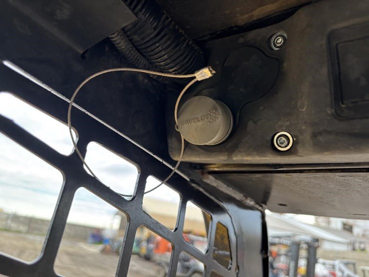 2006-john-deere-322-image-27