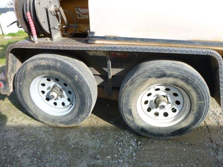 2013-vermeer-v500-image-22