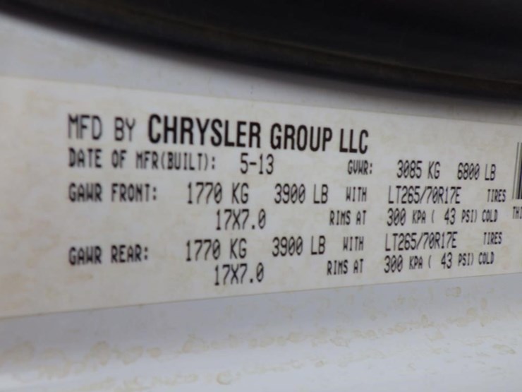 2013-dodge-1500-image-14